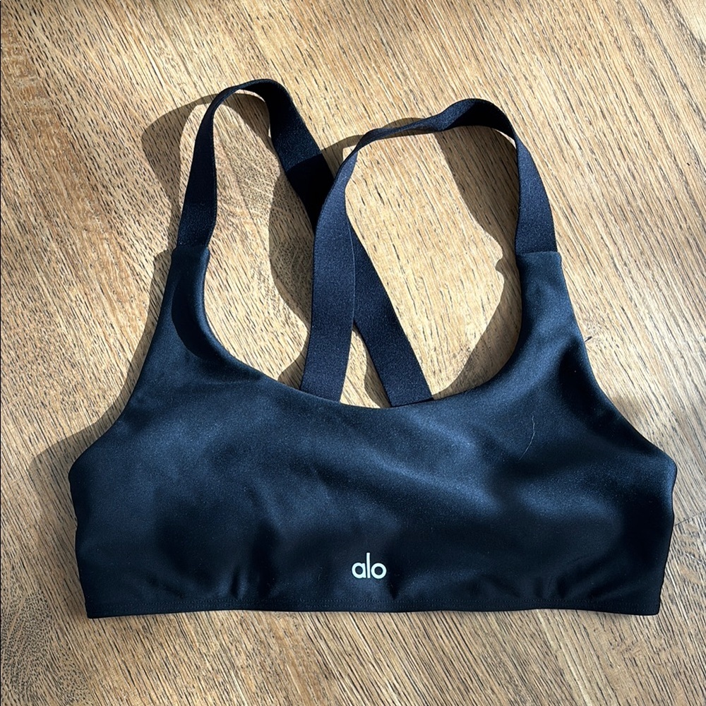 ALO Yoga Black Sports Bra with Racerback Design